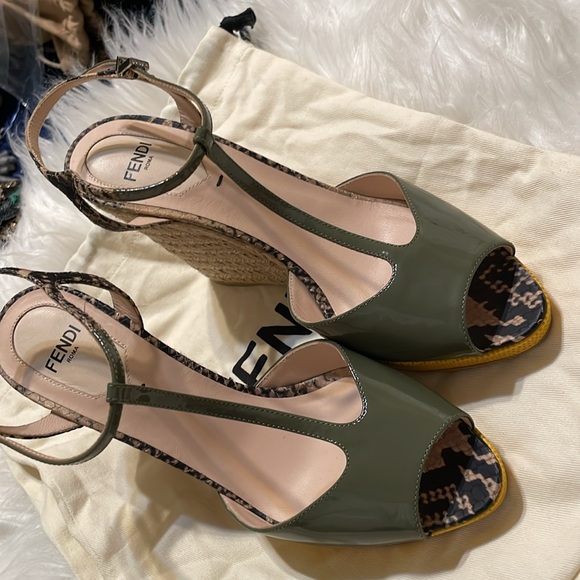 Fendi Shoes - Picture 2 of 10